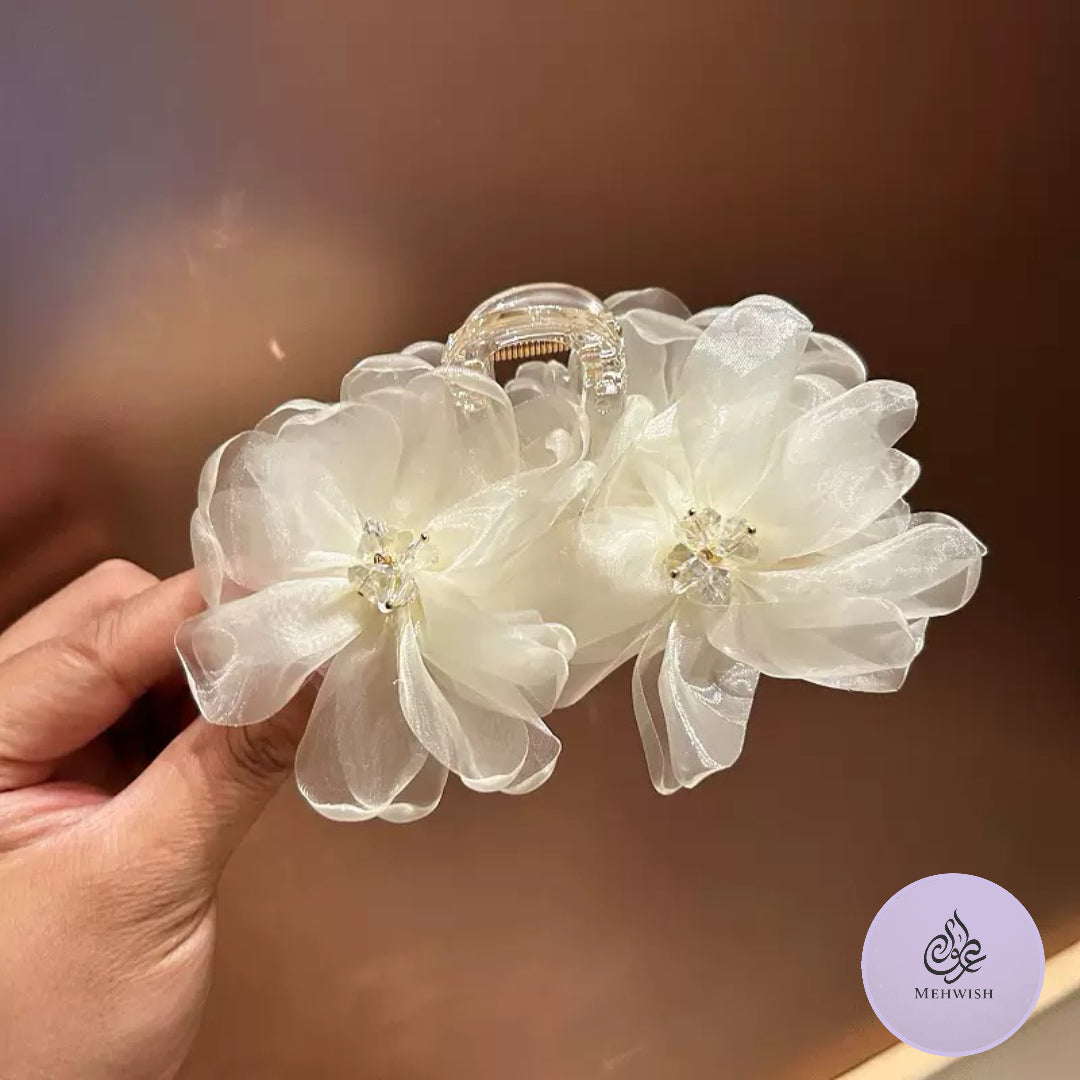 French Elegant Petal Claw